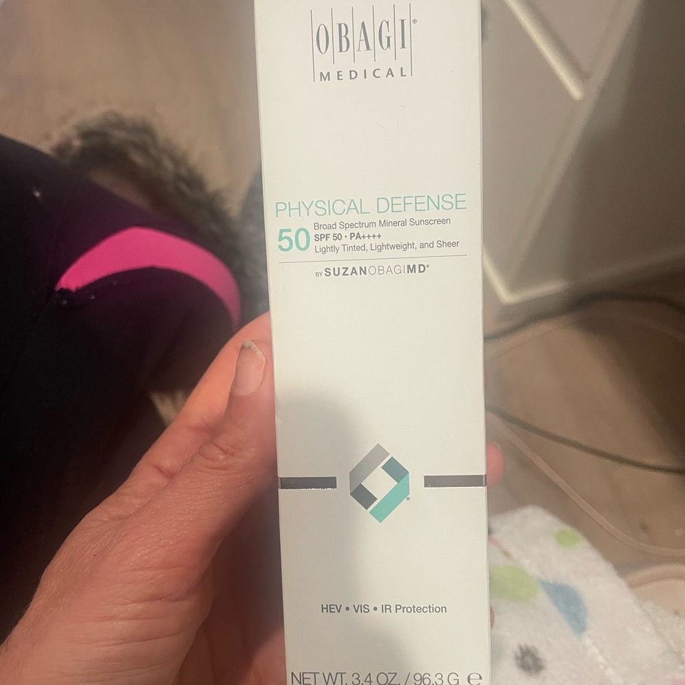 Obagi Physical Defense spf 50 lightly tinted